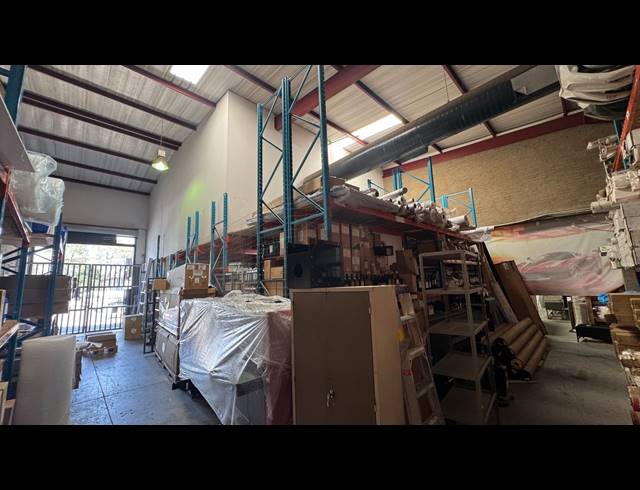 760M² WAREHOUSE FOR SALE IN EASTGATE